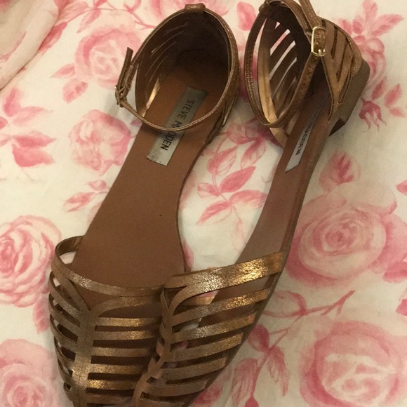 Steve Madden sandals - Picture 2 of 2